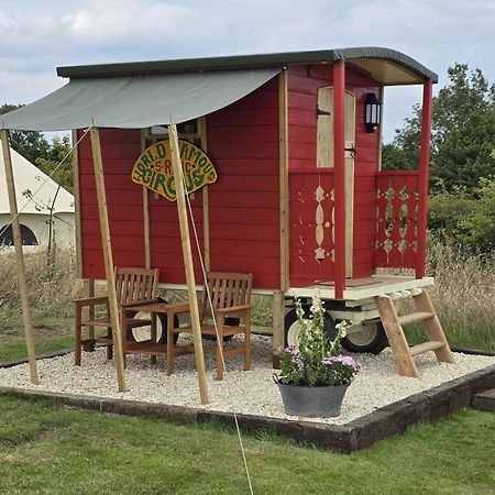 Restored Circus Wagon ซอลท์เบิร์น-บาย-เดอะ-ซี ภายนอก รูปภาพ